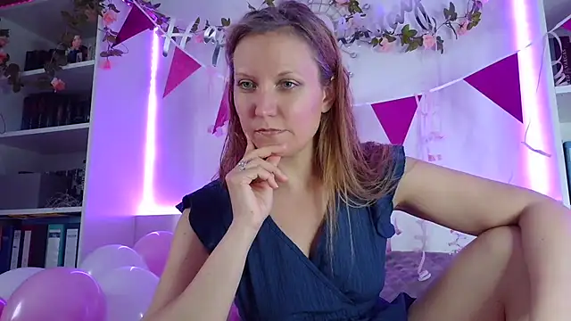 Candy Cougar online show from July 24, 5:00 pm