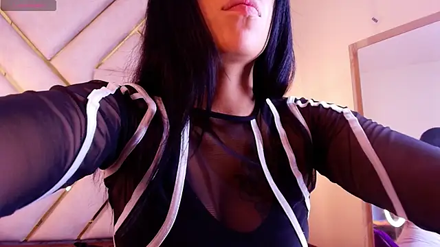 Ey Im simone  online show from July 27, 7:33 pm
