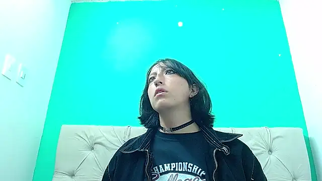amoremerchmar online show from June 15, 3:29 am
