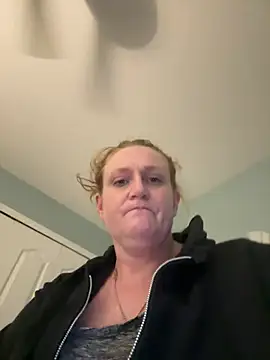 Kellilyn10 online show from July 9, 1:30 am