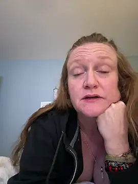 Kellilyn10 online show from July 16, 2:49 am