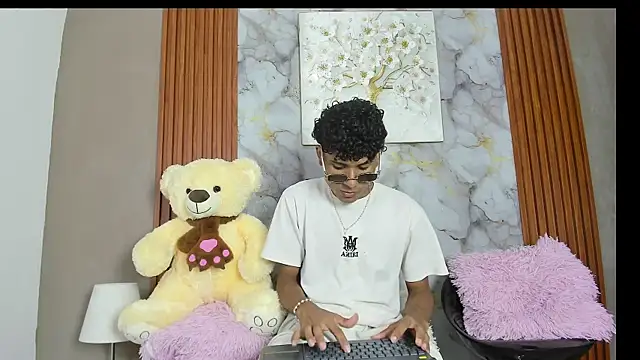 BOUL GUYS online show from June 2, 1:39 am