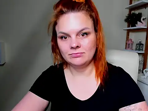 GingerKitten1 online show from June 2, 5:52 am