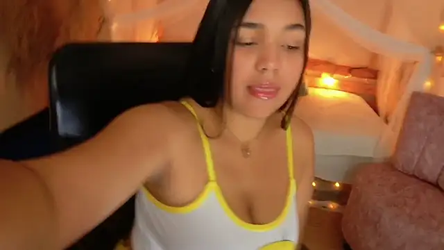 leoneriss online show from July 25, 7:54 pm