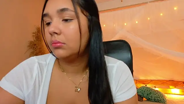 leoneriss online show from July 23, 2:36 pm