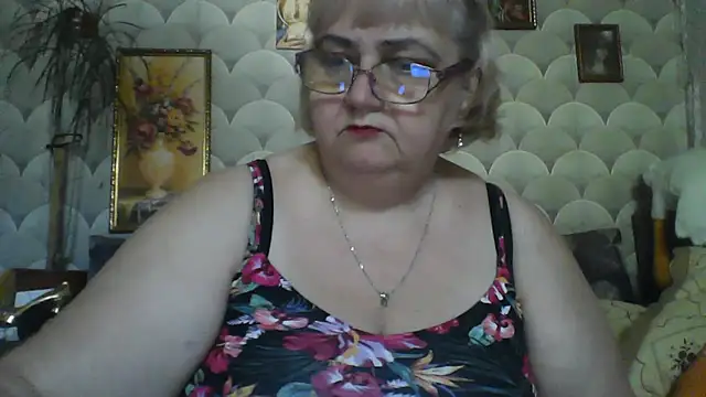 MarinaFarina53 online show from June 24, 5:17 am