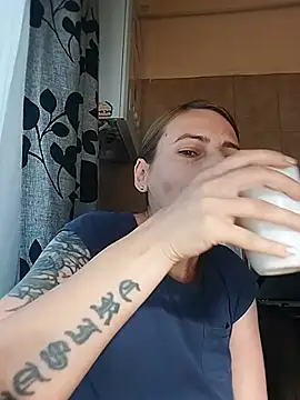 Ramonacoco online show from June 26, 5:41 am