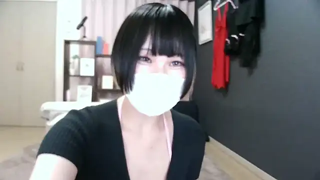 miachan  online show from May 22, 9:18 am