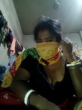 Miss-poly online show from May 28, 4:38 pm