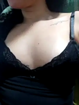 venuseyes25 online show from June 21, 3:54 am