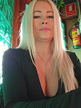 MILFBARBY online show from November 25, 8:16 am