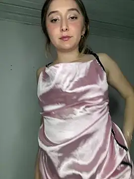 Sarisloves online show from June 14, 2:24 am