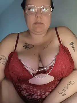 BadMommyyyyy online show from May 24, 3:44 pm