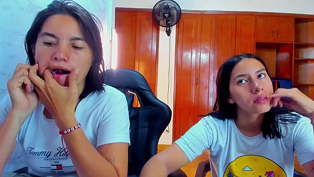 Soffy and Emily online show from June 5, 12:44 pm
