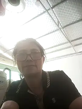 Vieekee online show from June 2, 3:29 am