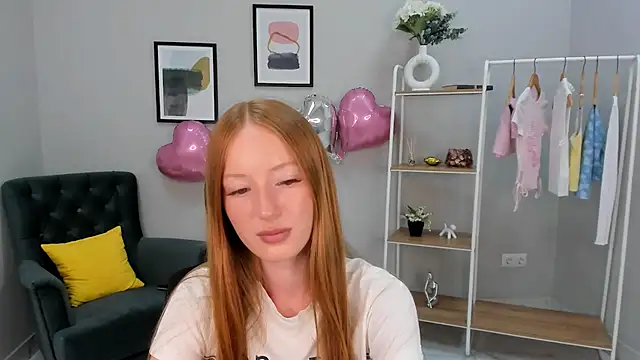 Felicia Bernot online show from May 16, 11:31 am