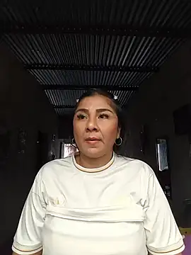 noemy-25 online show from May 31, 6:31 pm