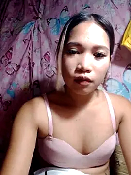 hottie zaira online show from May 17, 1:21 pm