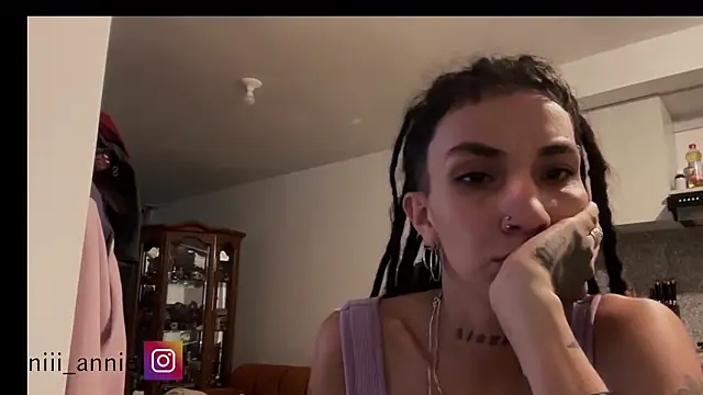 niah 11 online show from May 13, 12:50 am
