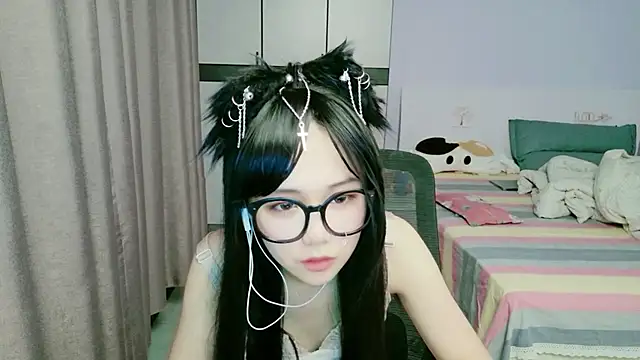xiaoxiaoyu030 online show from June 3, 2:33 pm