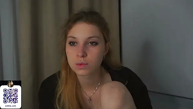 Sairallyn online show from June 15, 9:37 pm