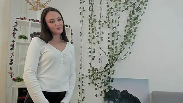 SherikaDensmore online show from May 14, 5:35 am