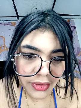 luxuryluna online show from June 11, 12:32 am