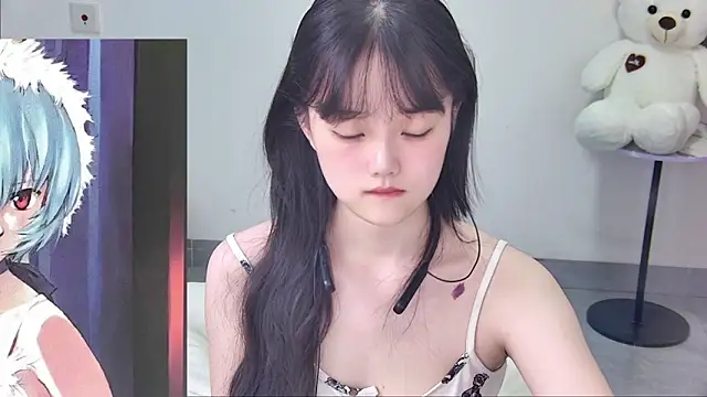 Evil-Bunny007 online show from June 5, 12:00 pm