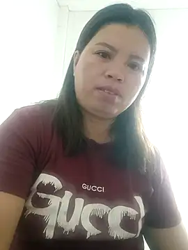-Yeyi- online show from May 31, 9:27 pm