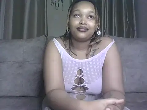 Candy Tracy online show from June 7, 9:21 pm