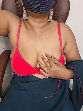MISS-LOVEV online show from July 5, 4:19 am