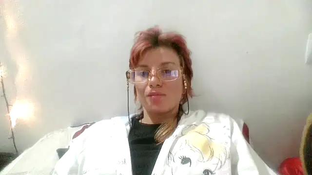 s3nsualfairy0 online show from May 17, 9:47 pm