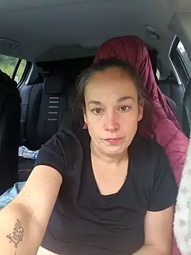 adelinegirly online show from June 12, 5:48 am