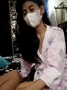 Alisaa0716 online show from May 18, 6:47 pm