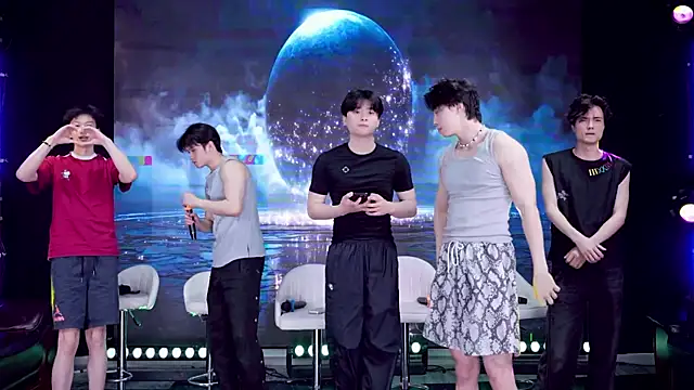 XT-YYDS-001 online show from June 8, 11:11 am
