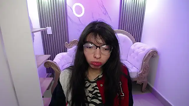 Allyshon  online show from June 4, 7:51 pm