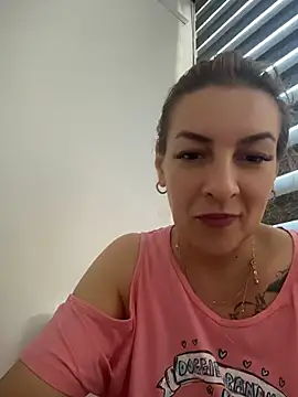 Hot-Milf4U online show from June 22, 7:38 am