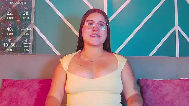 Lia Avalon online show from June 5, 12:44 pm