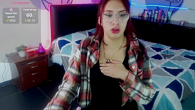 ashly litlle online show from June 20, 8:12 pm