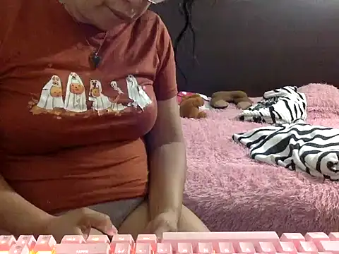 mommy-flabia online show from June 5, 1:53 am