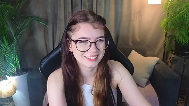 MelissaMay   online show from June 7, 12:17 am