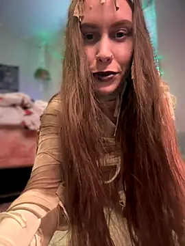 Snapshot of lil_martian chatting on October 27, 2:12 pm lil martian online show from October 27, 2:12 pm