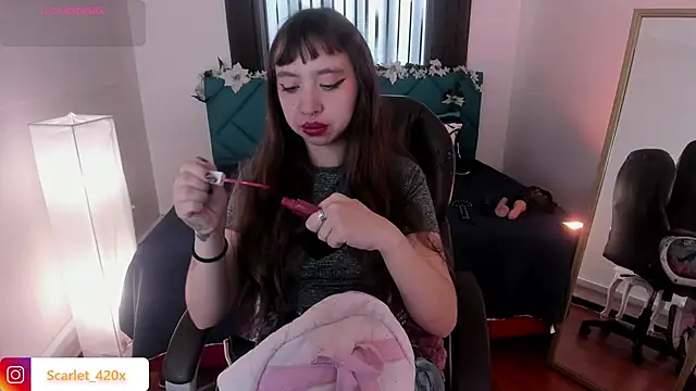 Scarlett  Cooper  1 online show from June 9, 11:53 am