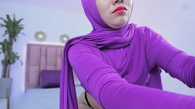 dalilaa   online show from June 23, 4:38 pm