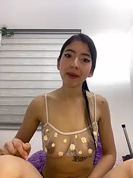 JeyLuxx online show from June 21, 9:35 am