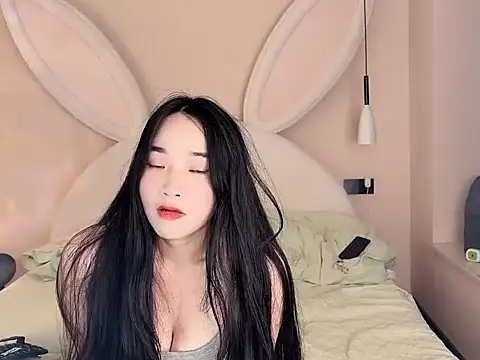 cro-J online show from May 24, 3:44 pm