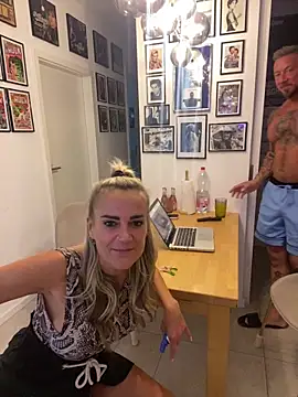 HotHotPursuit1 online show from June 12, 6:05 pm
