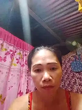 hotmom lyn online show from May 26, 2:38 pm