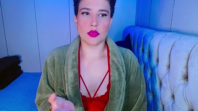luasecret21 online show from May 25, 4:28 pm