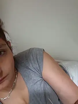 resstess online show from May 25, 9:58 pm